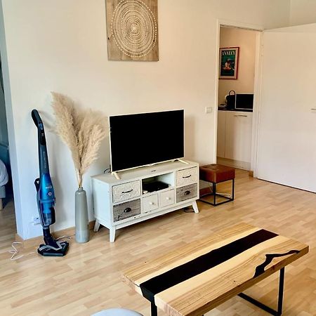 Sully II - Apartment Of 33 Sqm With Parking 400M From Lake アヌシー エクステリア 写真